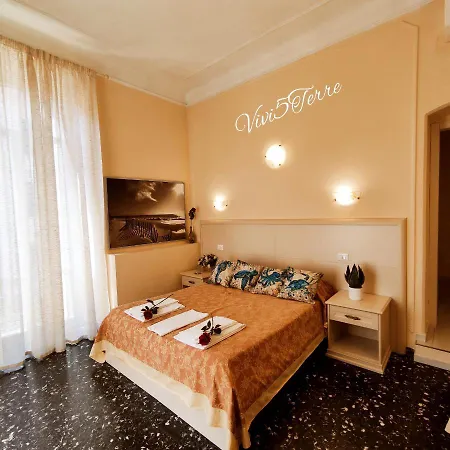 Hotel Vivi 5 Terre à La Spezia Extérieur photo
