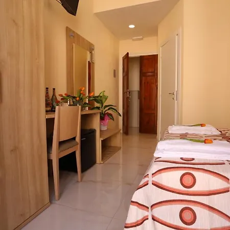 Hotel Vivi 5 Terre à La Spezia Extérieur photo